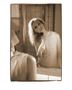 Mirror Mirror, beautiful REAL sloppy borders. Click to enlarge (electronically, tho)